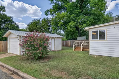 1109 Hickory Street, Llano, TX 78643 - Photo 22