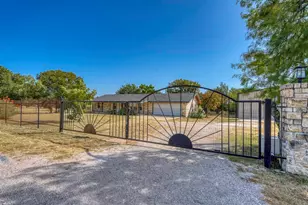 212 Deer Dr, Sunrise Beach, TX 78643 - Photo 1
