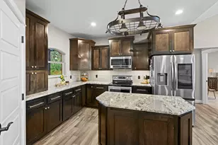 103 Creekside Trail, Spicewood, TX 78669 - Photo 18