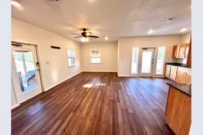 711 Dallas Street, Kingsland, TX 78639 - Photo 8
