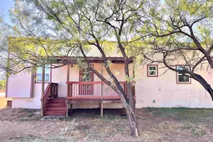 711 Dallas St, Kingsland, TX 78639 - Photo 2