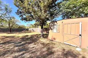 711 Dallas St, Kingsland, TX 78639 - Photo 24