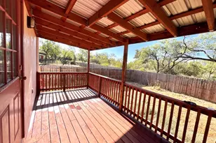 711 Dallas St, Kingsland, TX 78639 - Photo 22