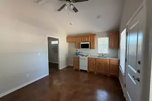 1704 E 3rd St, Lampasas, TX 76550 - Photo 6