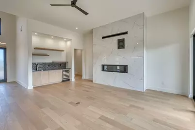 126 Via Roma Ct, Horseshoe Bay, TX 78657 - Photo 12