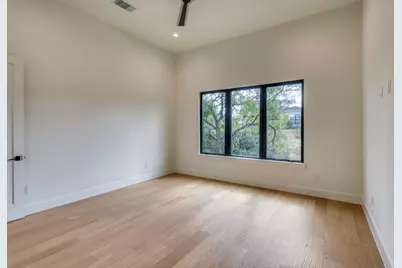 126 Via Roma Ct, Horseshoe Bay, TX 78657 - Photo 18