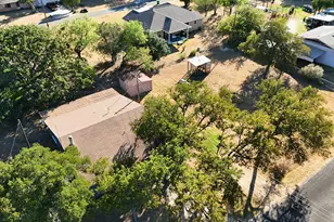 228 E Bluebriar, Granite Shoals, TX 78654 - Photo 4