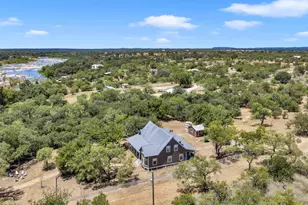 211 W Riverside Dr, Llano, TX 78643 - Photo 2