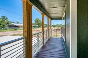 1200 E Green St, Llano, TX 78643 - Photo 6