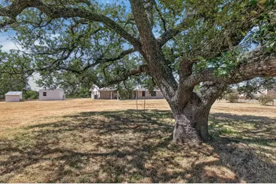 101 Big Oak Lane, Marble Falls, TX 78654 - Photo 24