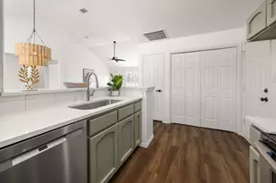 501 Royal Ct, Cottonwood Shores, TX 78657 - Photo 14
