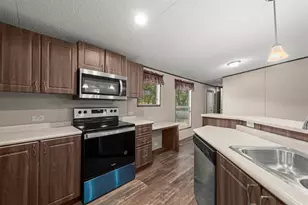 2201 1st St, Horseshoe Bay, TX 78657 - Photo 10
