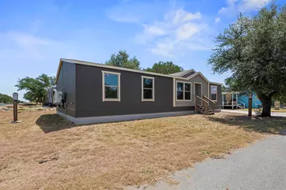 2201 1st Street, Horseshoe Bay, TX 78657 - Photo 2