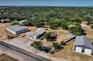 106 Sunrise Dr, Sunrise Beach, TX 78643 - Photo 1