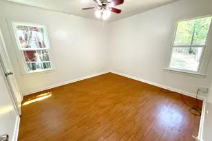 1007 Flag St, Llano, TX 78643 - Photo 12