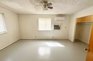 107 Logan Dr, Buchanan Dam, TX 78609 - Photo 8