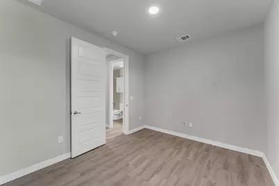 511 Taylor Dr, Horseshoe Bay, TX 78657 - Photo 18
