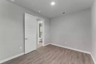 511 Taylor Dr, Horseshoe Bay, TX 78657 - Photo 18