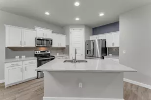 511 Taylor Dr, Horseshoe Bay, TX 78657 - Photo 10