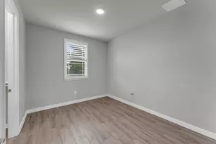 511 Taylor Dr, Horseshoe Bay, TX 78657 - Photo 14