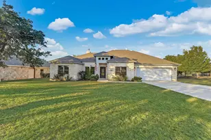 216 Enclave Dr, Kingsland, TX 78639 - Photo 2