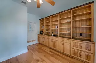229 Elm Lodge Dr, Kingsland, TX 78639 - Photo 32
