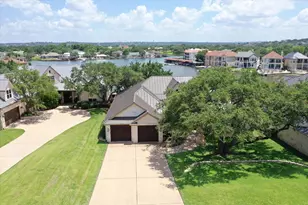 113 Wennmohs Pl, Horseshoe Bay, TX 78657 - Photo 1