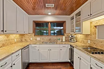 616 Horseshoe Bay North Boulevard, Horseshoe Bay, TX 78657 - Photo 10