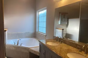 606 W Ollie, Llano, TX 78643 - Photo 14