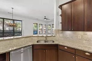 306 Enclave Cir, Horseshoe Bay, TX 78657 - Photo 12