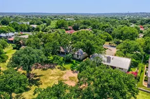 413 Silver Spur, Horseshoe Bay, TX 78657 - Photo 22