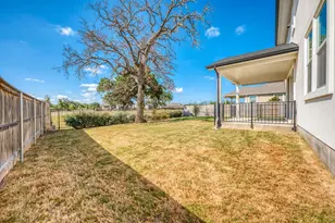 101 Plumbago Ln, Marble Falls, TX 78654 - Photo 32