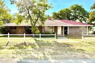 105 Cottonwood Dr, Buchanan Dam, TX 78609 - Photo 1