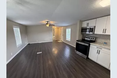 101 41st Street, Horseshoe Bay, TX 78657 - Photo 2