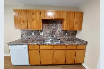304 Ave R Street, Marble Falls, TX 78654 - Photo 4