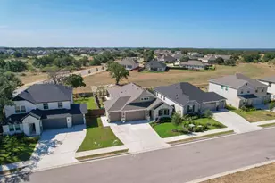 105 Plumbago Ln, Marble Falls, TX 78654 - Photo 28
