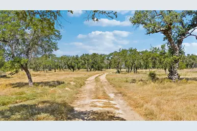265 Walker Kast Way, Round Mountain, TX 78663 - Photo 20