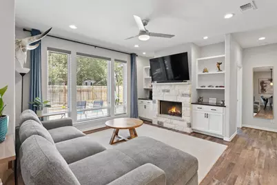 504 Queens Way, Cottonwood Shores, TX 78657 - Photo 14