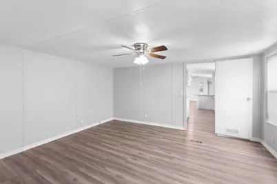 915 Austin St, Kingsland, TX 78639 - Photo 16