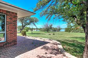 618 Cedar, Buchanan Dam, TX 78609 - Photo 24