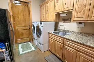 108 Legend Hills Blvd, Llano, TX 78643 - Photo 24