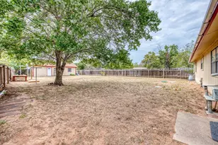 212 N River Oaks Dr, Burnet, TX 78611 - Photo 6