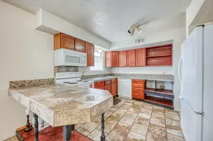 212 N River Oaks Dr, Burnet, TX 78611 - Photo 10