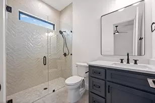 112 Winchester, Horseshoe Bay, TX 78657 - Photo 20