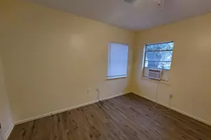 202 N Pierce, Burnet, TX 78611 - Photo 10