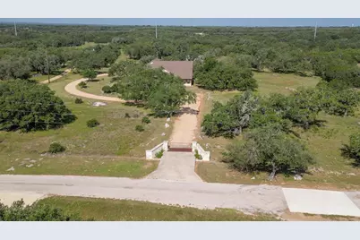 1050 Twisted Oak, Horseshoe Bay, TX 78657 - Photo 28