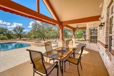 1050 Twisted Oak, Horseshoe Bay, TX 78657 - Photo 14