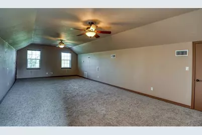 1050 Twisted Oak, Horseshoe Bay, TX 78657 - Photo 18