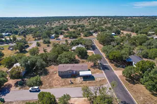 201 18th St, Horseshoe Bay, TX 78657 - Photo 2