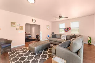 10381 Co Rd 200, Bertram, TX 78605 - Photo 14